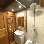 Chalet Le Grizzly En Bois Avec Jacuzzi *