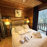 Chalet Le Grizzly En Bois Avec Jacuzzi