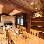 Chalet Le Grizzly En Bois Avec Jacuzzi La Bresse