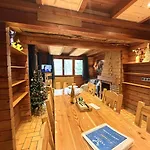 Le Grizzly En Bois Avec Jacuzzi * La Bresse