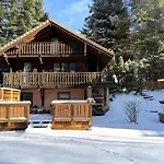 Chalet Le Grizzly En Bois Avec Jacuzzi