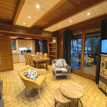 Chalet Le Grizzly En Bois Avec Jacuzzi *