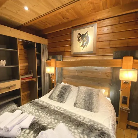 Chalet Le Grizzly En Bois Avec Jacuzzi *