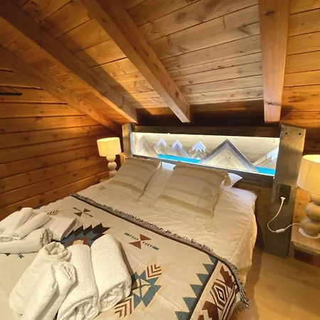 Le Grizzly En Bois Avec Jacuzzi Chalet *
