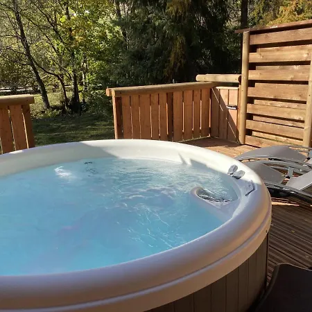 Le Grizzly En Bois Avec Jacuzzi *