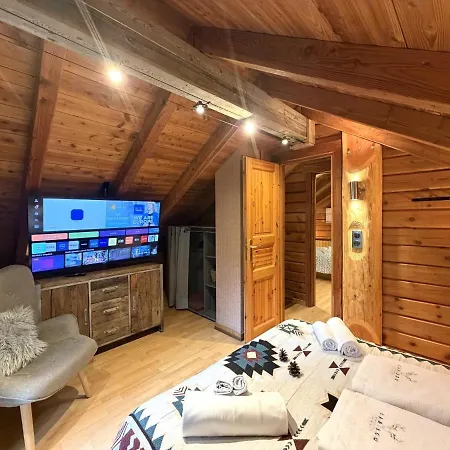 Le Grizzly En Bois Avec Jacuzzi Alpstuga
