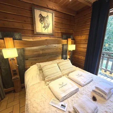Le Grizzly En Bois Avec Jacuzzi Horská chata