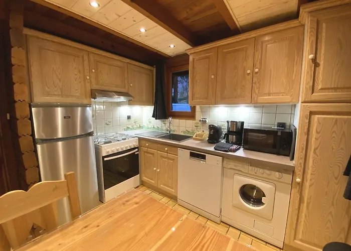 Horská chata Le Grizzly En Bois Avec Jacuzzi