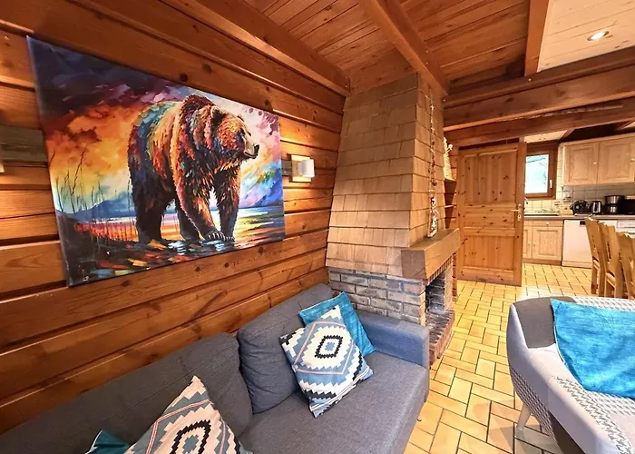 Le Grizzly En Bois Avec Jacuzzi